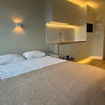 Zeenest - Stijlvolle Met Terras Nabij De Zee Apartament *