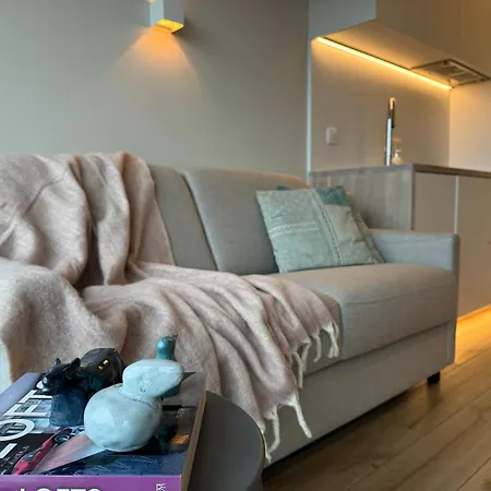 Apartament Zeenest - Stijlvolle Met Terras Nabij De Zee *