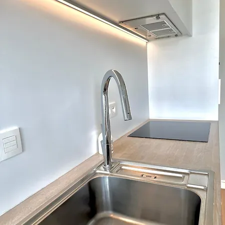 Zeenest - Stijlvolle Met Terras Nabij De Zee Apartamento