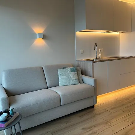 Appartamento Zeenest - Stijlvolle Met Terras Nabij De Zee Middelkerke