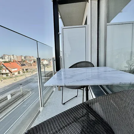 Zeenest - Stijlvolle Met Terras Nabij De Zee アパート *