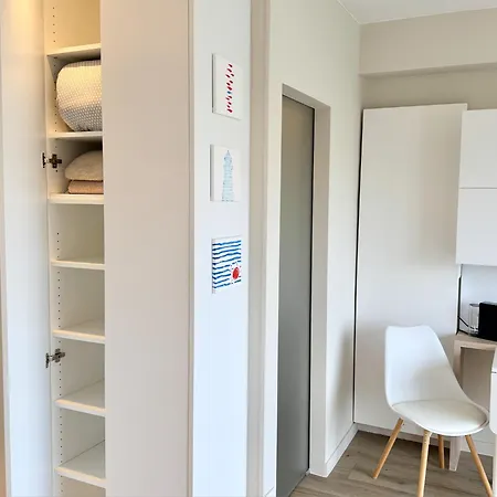 Zeenest - Stijlvolle Met Terras Nabij De Zee Apartamento *