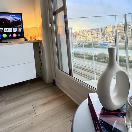Apartamento Zeenest - Stijlvolle Met Terras Nabij De Zee Middelkerke